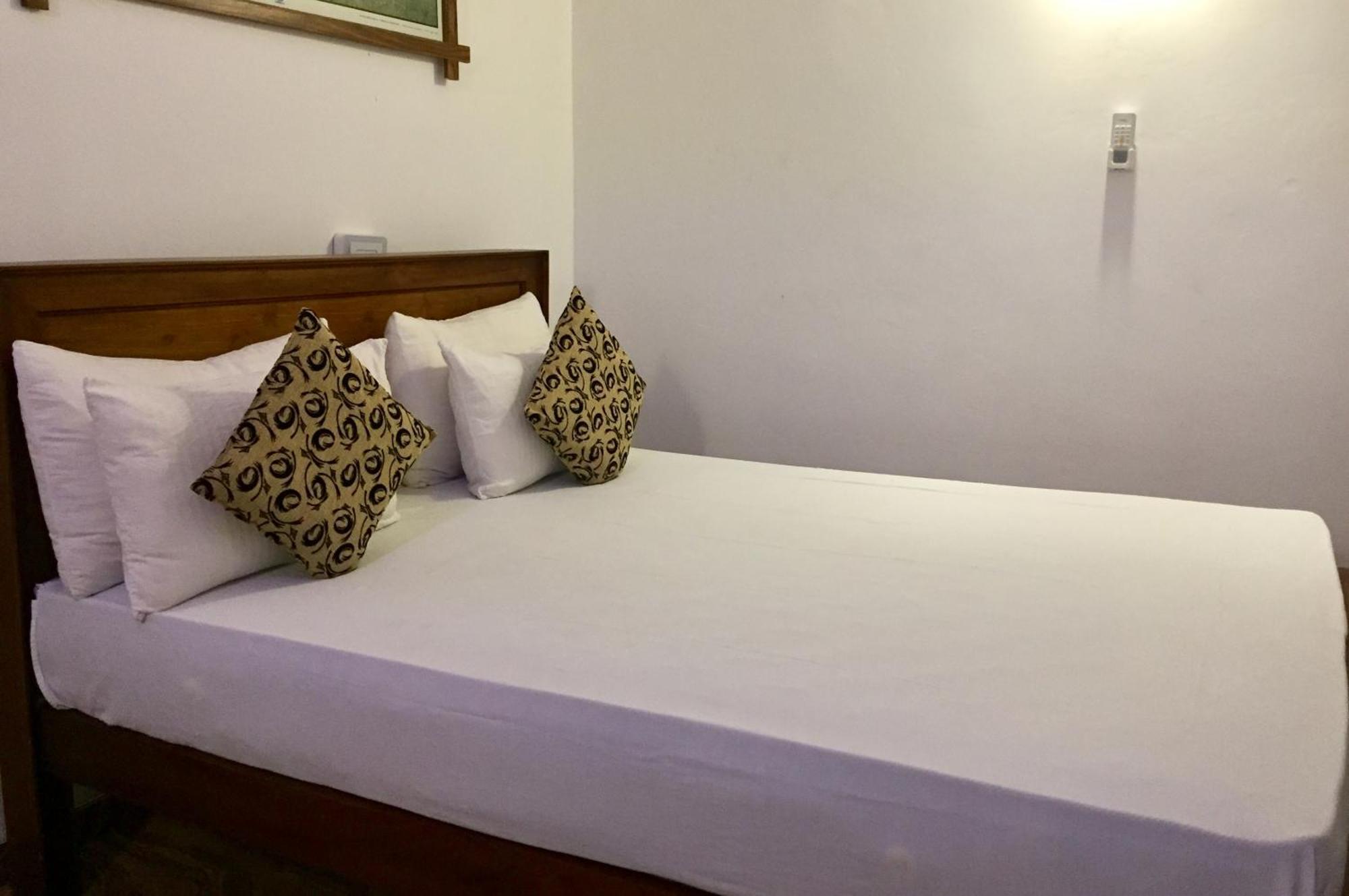 Thisara Guest House Polonnaruwa Room photo